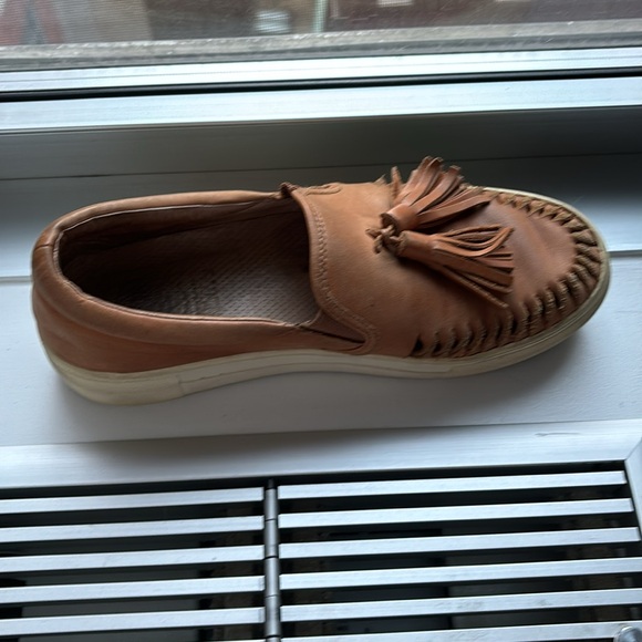 Vince Camuto brown slip on shoes tassels Size 8/38 Leather Kayleena - Picture 4 of 5